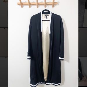 Black + white trim polyester duster